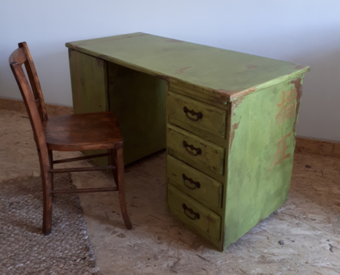 meuble peint vieilli